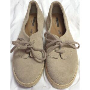 Clarks Women's Azella Jazlynn Size 9M Espadrille Lace Up Taupe Tan Suede Sneaker
